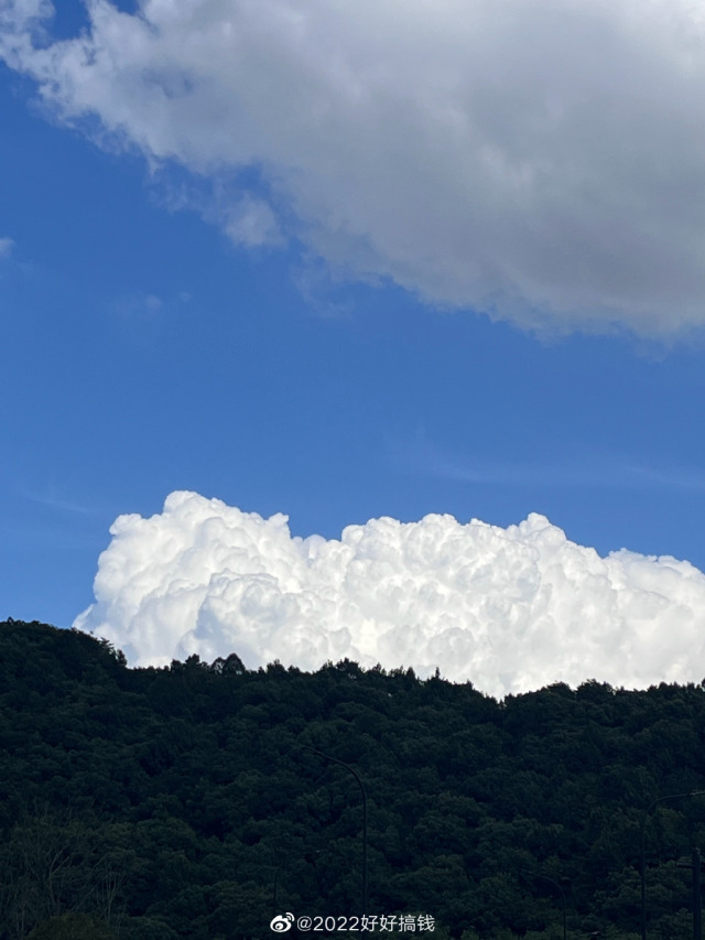 棉花糖漫画云杭州绝美天空刷屏注意今天傍晚有分散性雷阵雨