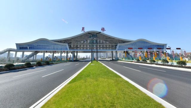 今晨,g25长深(杭新景)高速富阳灵桥新互通开通啦! - 杭 新闻客户端