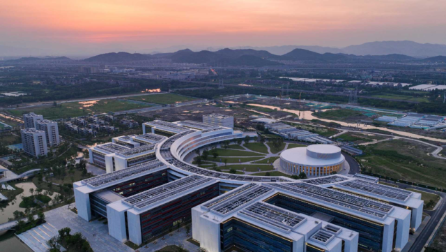 省政协委员,民进杭州市委会副主委,西湖大学副校长仇旻【委员谈】